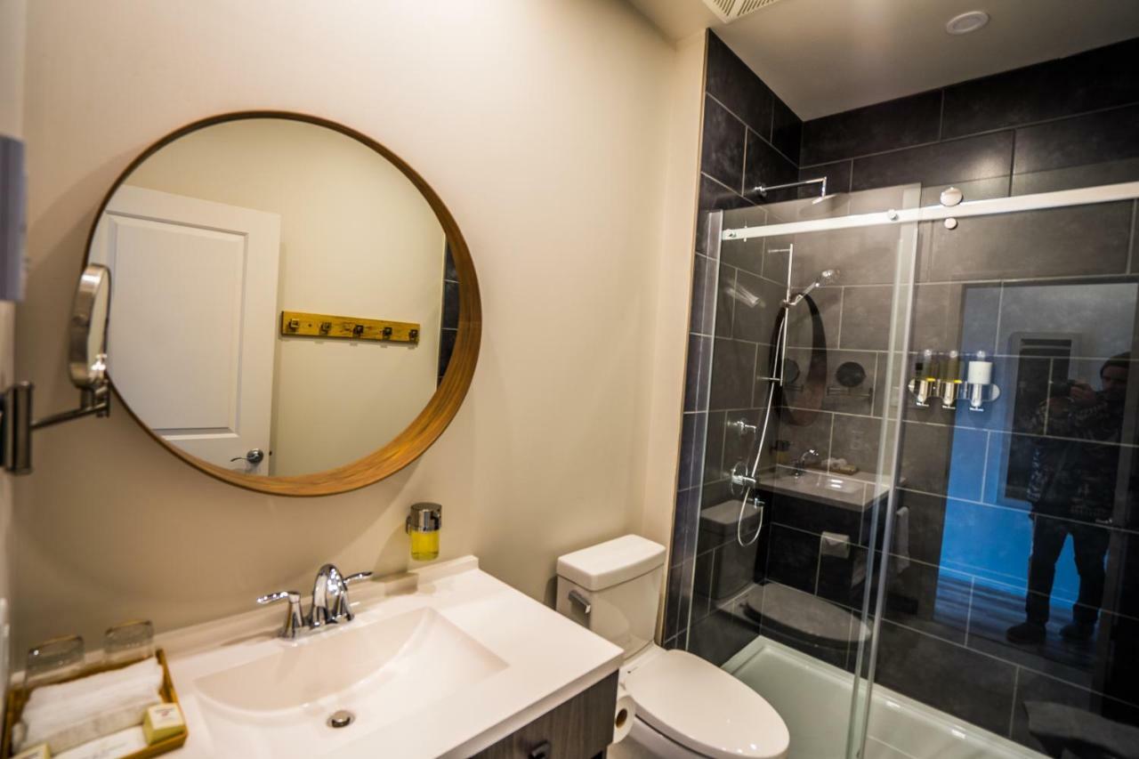 Le Bellevue Modern Lodge Wakefield Buitenkant foto