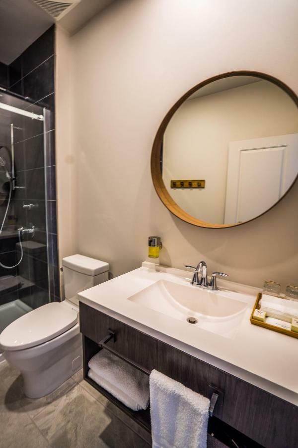 Le Bellevue Modern Lodge Wakefield Buitenkant foto
